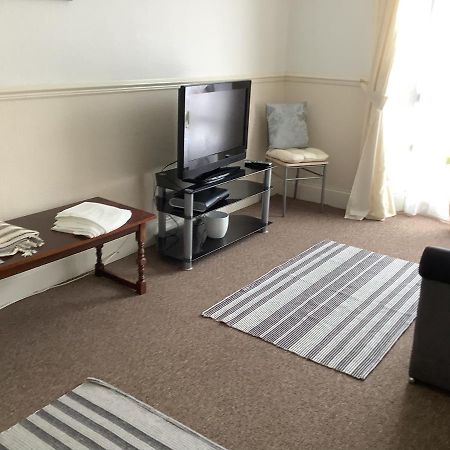 Second Floor Apartment Tenby Town Centre Extérieur photo