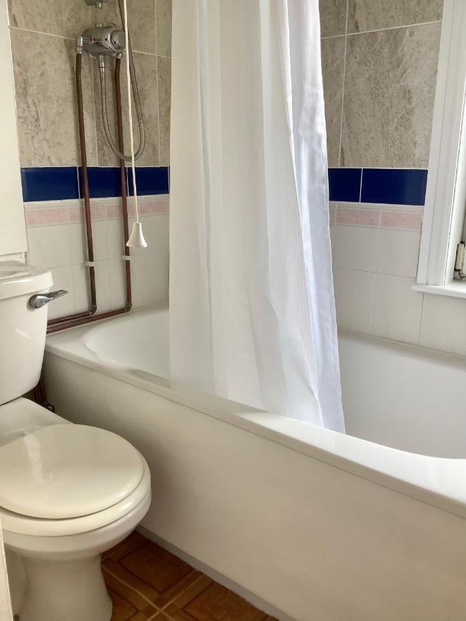 Second Floor Apartment Tenby Town Centre Extérieur photo